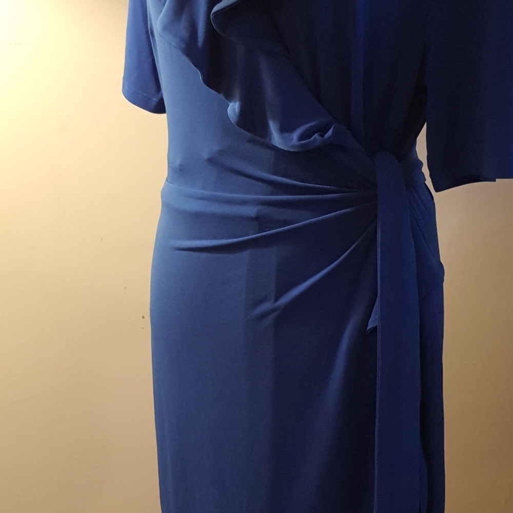 Dress - Picture 3 of 5